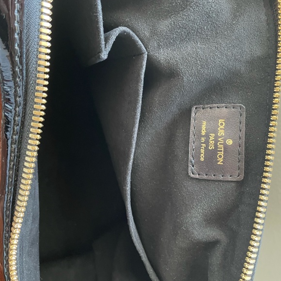 Louis Vuitton Stephen Cuir Embossed Fauve Bag - Picture 4 of 5